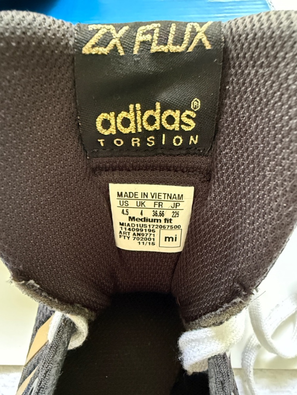 Adidas ZX Flux Star Wars Gold Detail Sneakers Youth 4.5Y Women 7 - Picture 13 of 15